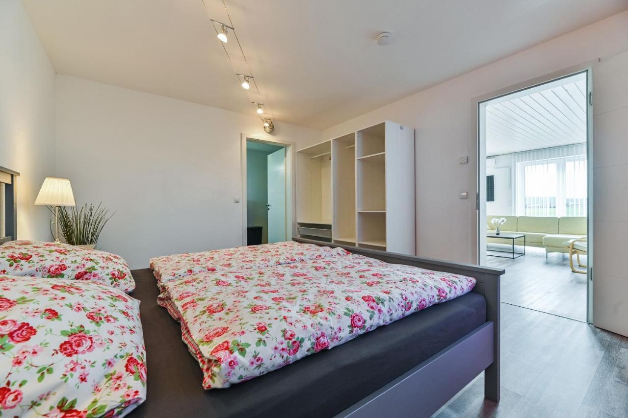 Ruhige Ferienwohnung Mit Panoramablick Ingoldingen Exterior photo